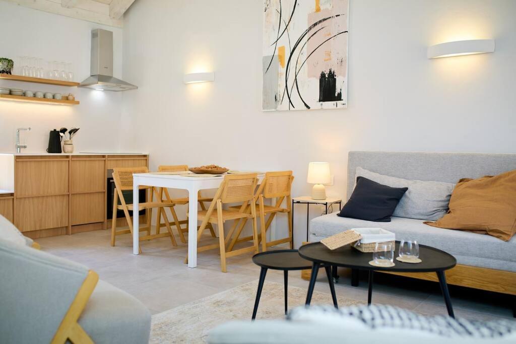 Modern Stone House, Luxury In Old Town