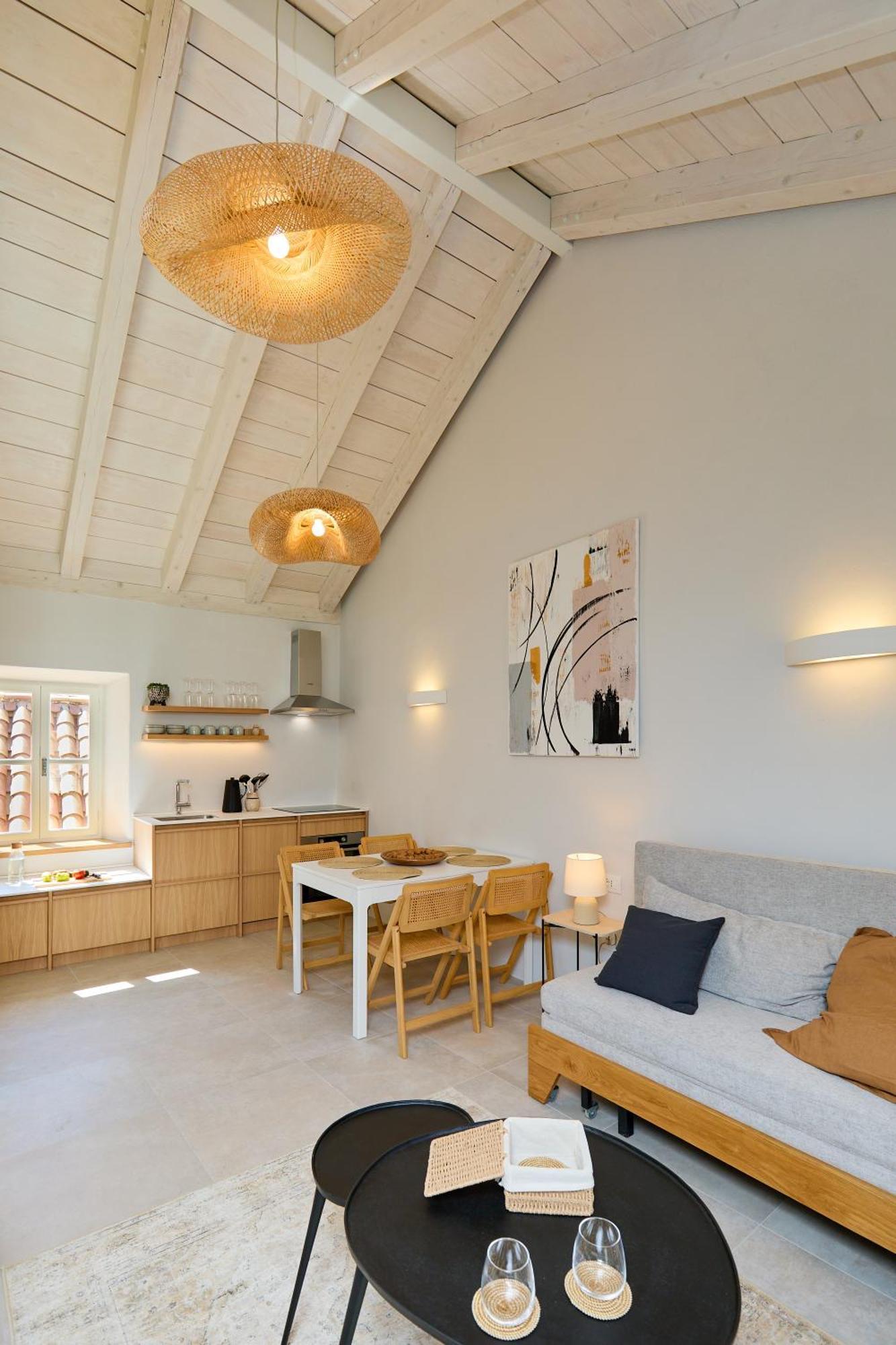 Guest house Modern Stone House, Luxury In Old Town