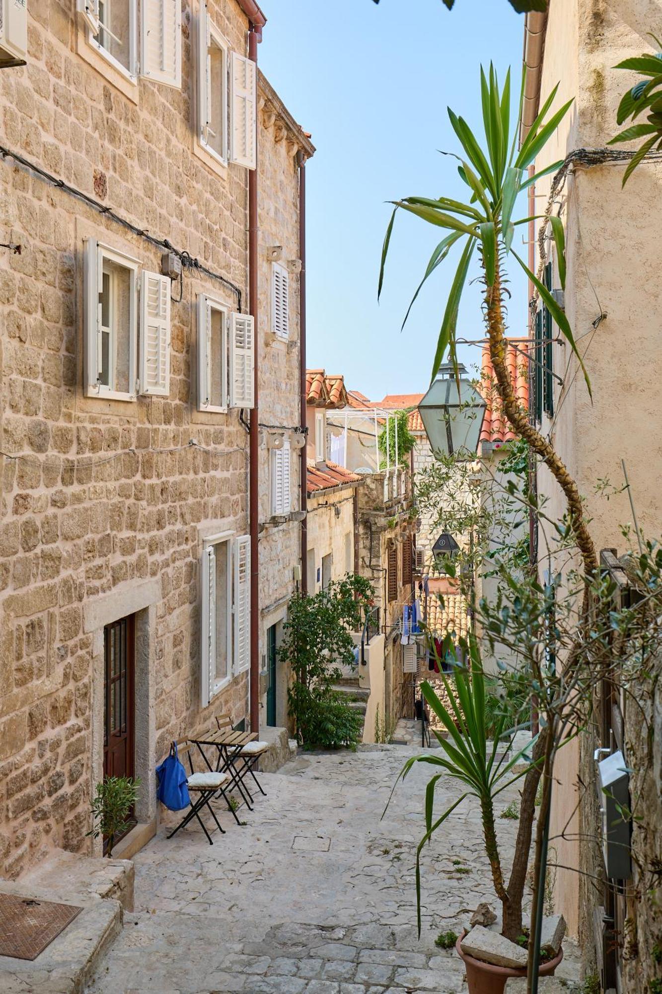 Modern Stone House, Luxury In Old Town Guest house 4*