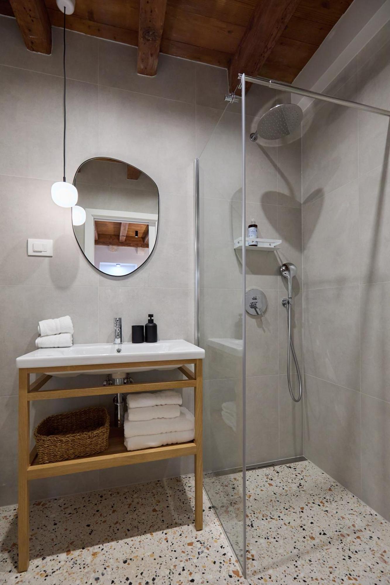 Modern Stone House, Luxury In Old Town 4*