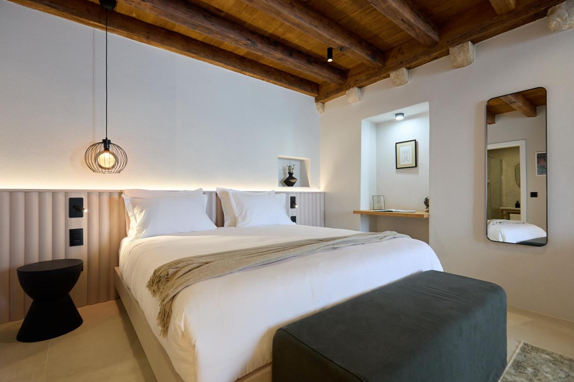 Modern Stone House, Luxury In Old Town 4*